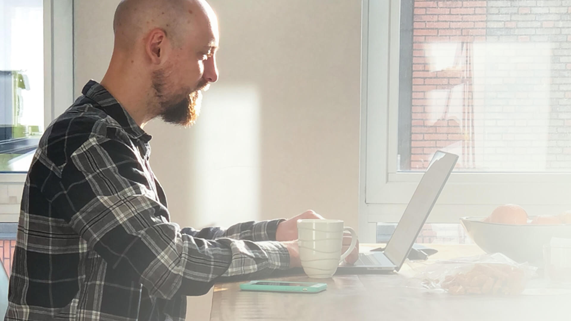 Travailler à la maison ? Oui, mais avec modération 